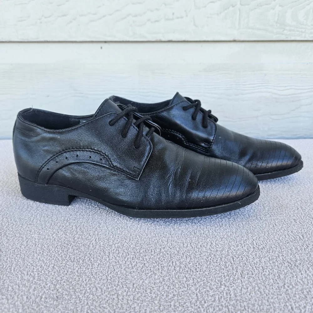 Kenneth Cole Straight Line Dress Oxford Shoe Black Youth SZ 1.5 Formal Tie